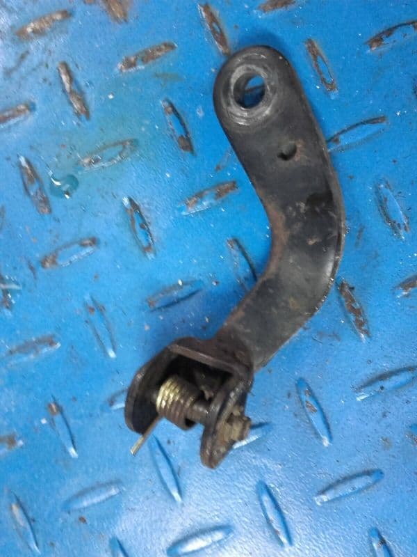 cale pied avant gauche Yamaha 125 SR 10F — photo 1/2