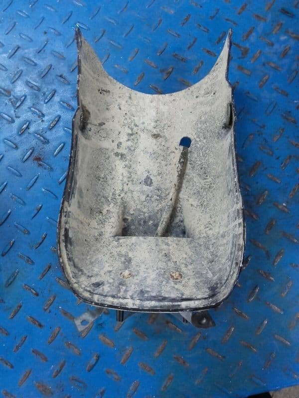 carénage garde boue arrière avec feu Yamaha 125 SR 10F — photo 4/4