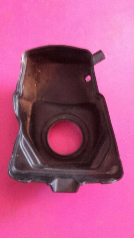 Caoutchouc couvre reservoir d’essence Honda 125 PCX MLHJF28A — photo 1/2
