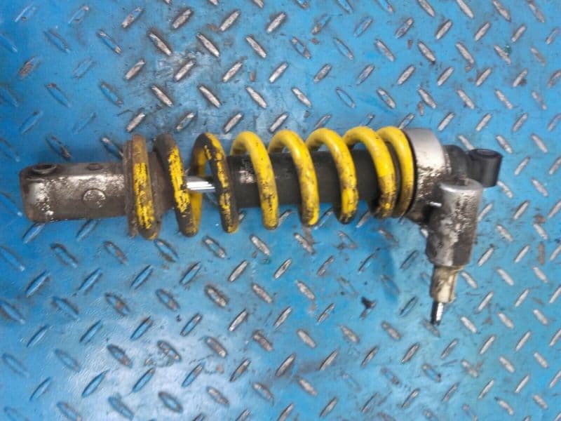amortisseur suspensions arrière Triumph Sprint RS 955 i 02-04 — photo 1/2