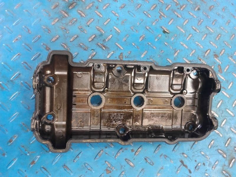 couvre culasse cache culbuteurs Triumph Sprint RS 955 i 02-04 — photo 2/2