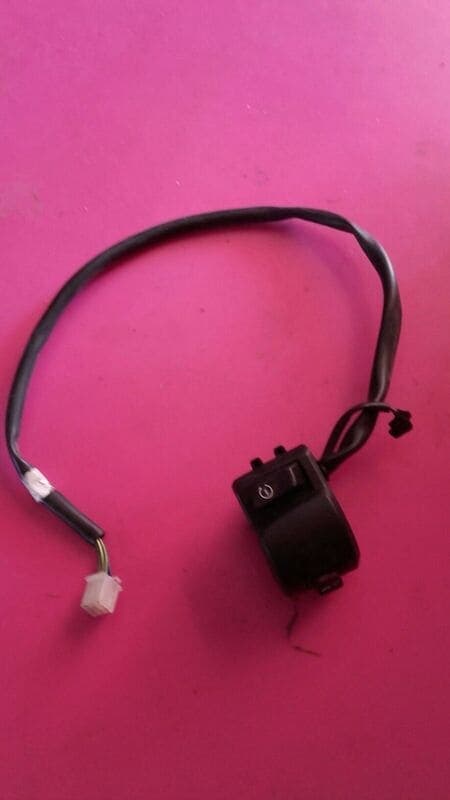 Commodo droit Honda 125 PCX MLHJF28A — photo 1/2