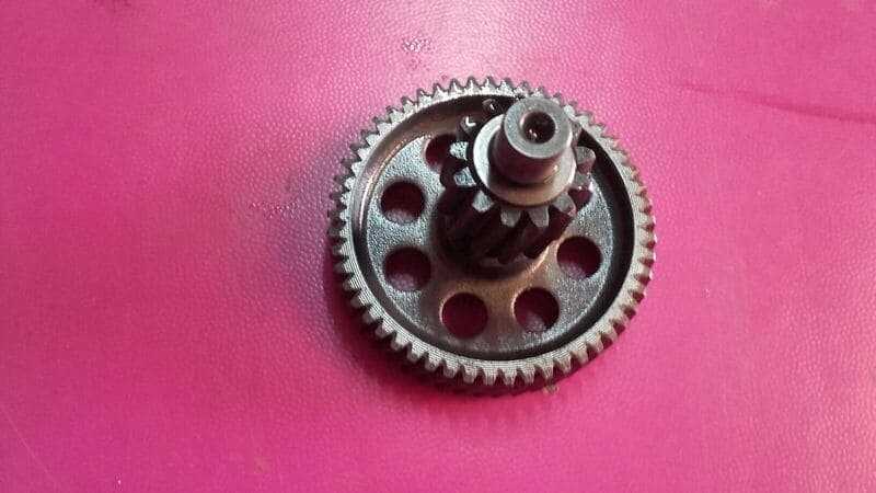 Pignon engrenage de transmission Honda 125 PCX MLHJF28A — photo 1/2