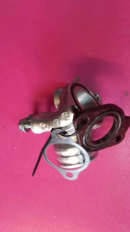 Pipe d’admission Honda 125 PCX MLHJF28A — photo 1/1