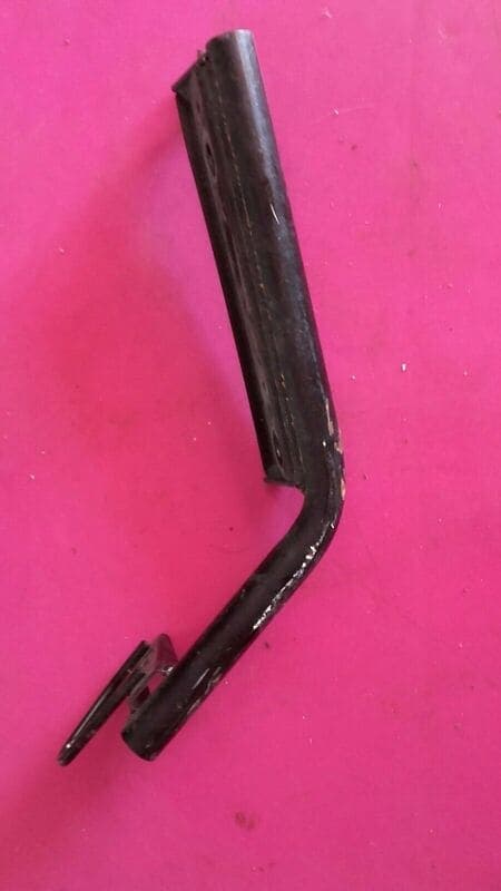 Support marche pied gauche Honda 125 PCX MLHJF28A — photo 1/2