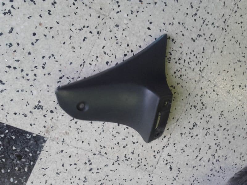 carenage cache plastique interieur avant gauche Triumph 1200 Trophy T345 — photo 1/2