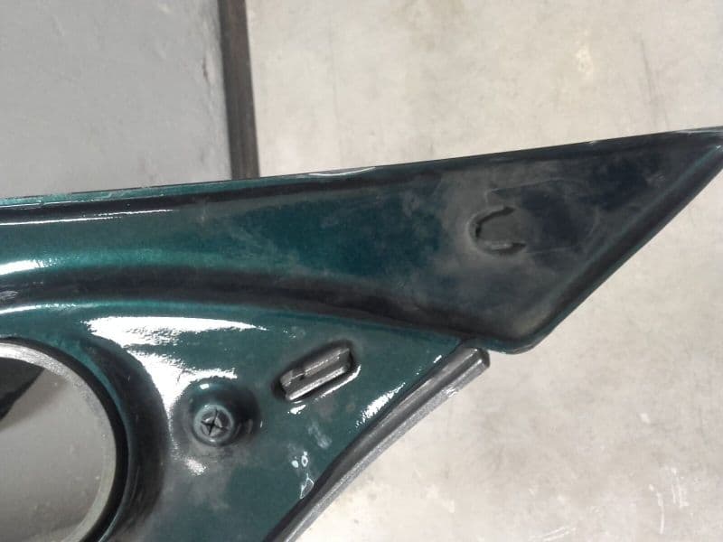 carenage lateral gauche flanc de selle Triumph 1200 Trophy T345 — photo 3/4