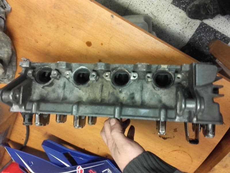 culasse moteur Triumph 1200 Trophy T345 — photo 2/4