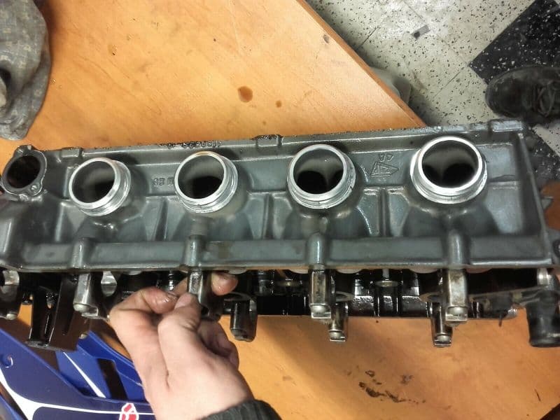 culasse moteur Triumph 1200 Trophy T345 — photo 3/4