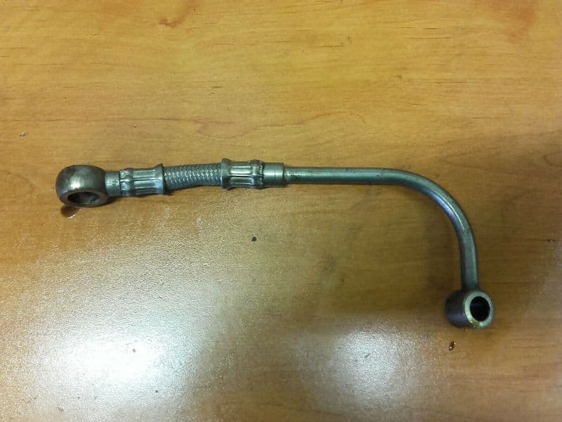 durite d’huile moteur Triumph 1200 Trophy T345 — photo 1/1
