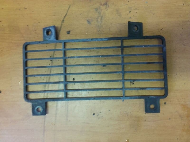 grille de protection radiateur d’huile Triumph 1200 Trophy T345