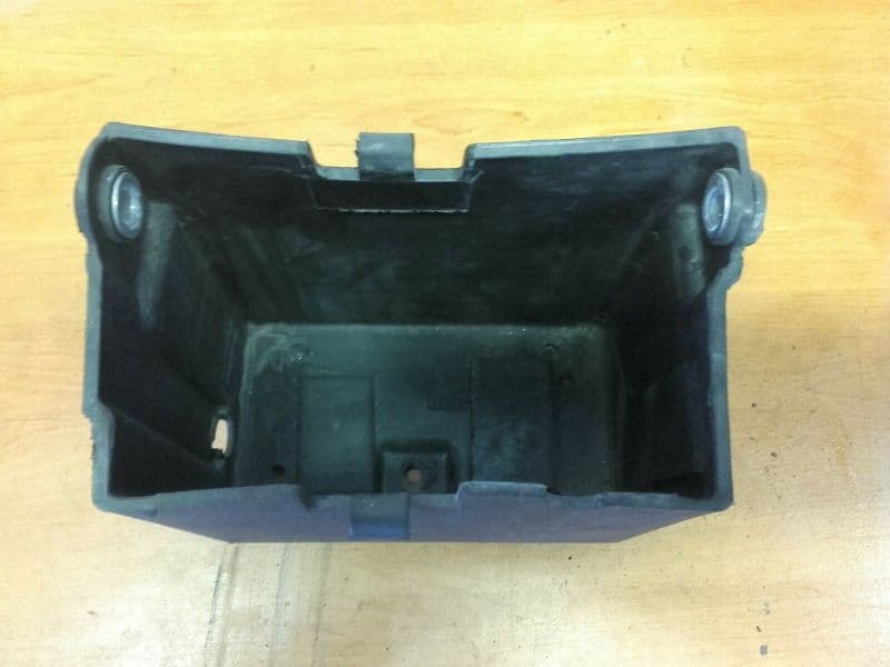 support de bac a batterie Triumph 1200 Trophy T345 — photo 1/1