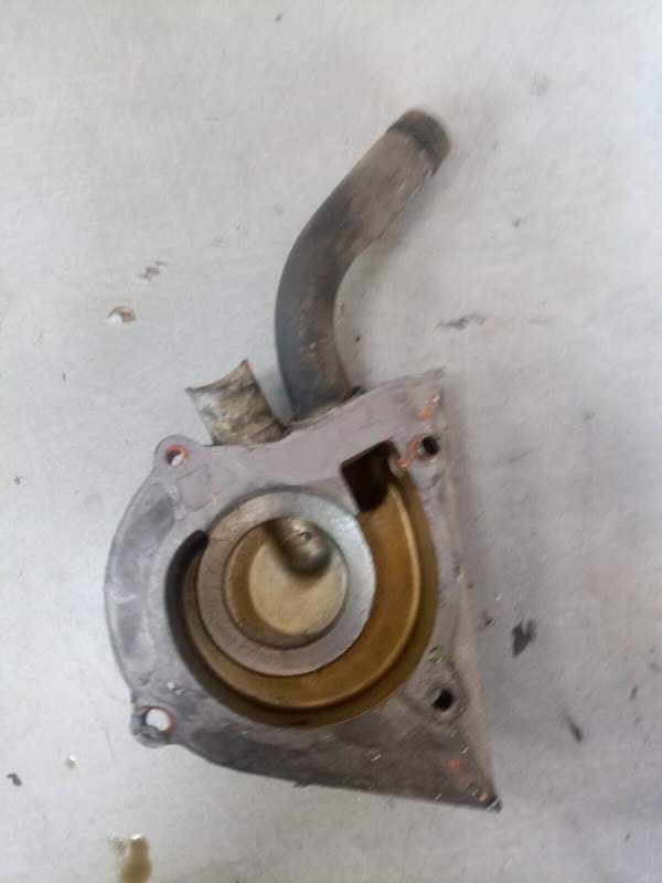 carter de pompe a eau Kawasaki 500 GPZ ex500d 94-03 — photo 3/3