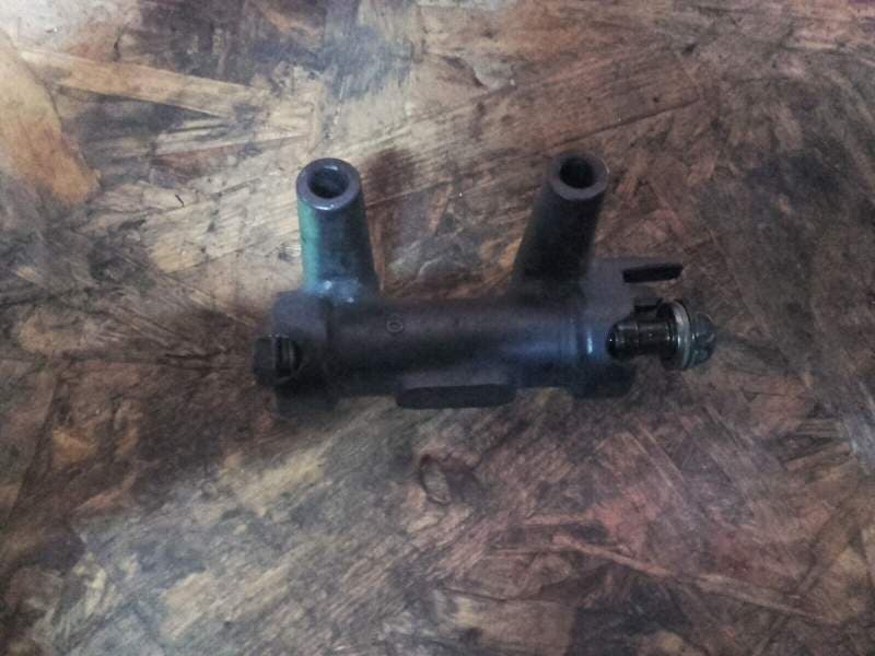 répartiteur de frein avant Kawasaki 500 GPZ 94-03 — photo 1/1