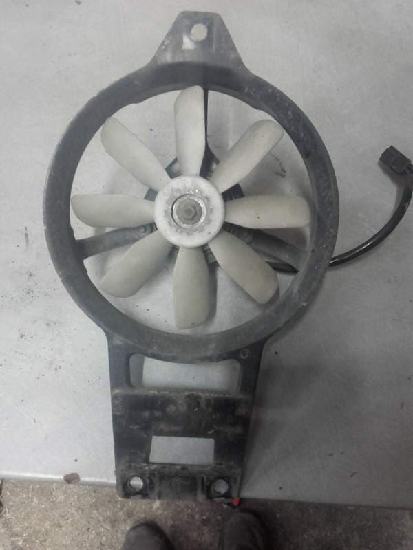 ventilateur de radiateur Kawasaki 500 GPZ 94-03 — photo 1/2