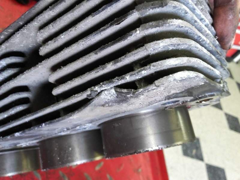 cylindres pistons Kawasaki 550 Zephyr ZR550B — photo 4/4