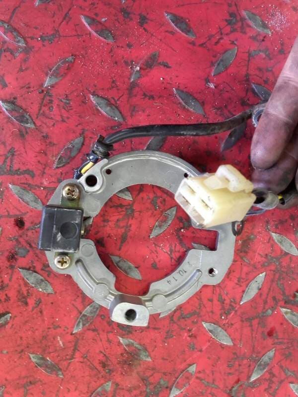 plateau avec capteur d’allumage Kawasaki 550 Zephyr ZR550B — photo 2/2
