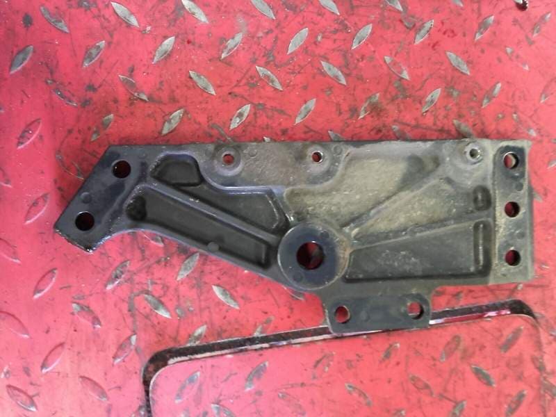 platine de cale pied avant gauche Kawasaki 550 Zephyr ZR550B — photo 2/2