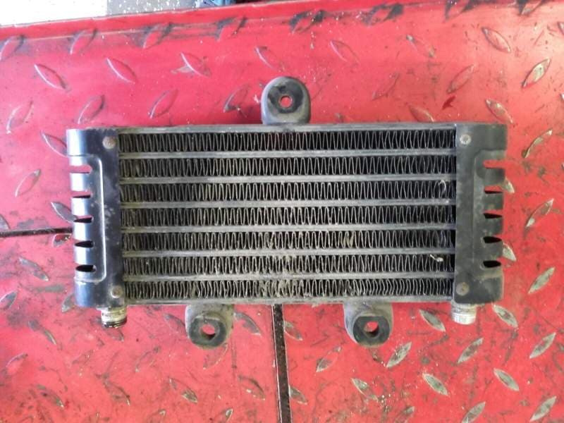 radiateur d’huile Kawasaki 550 Zephyr ZR550B — photo 2/2