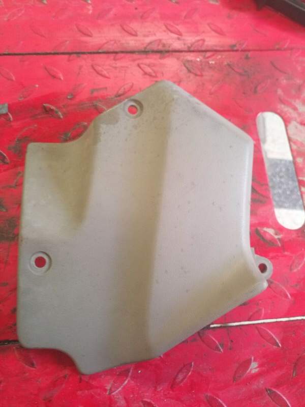 carenage lateral droit Honda 1100 ST Pan European SC26 — photo 1/2