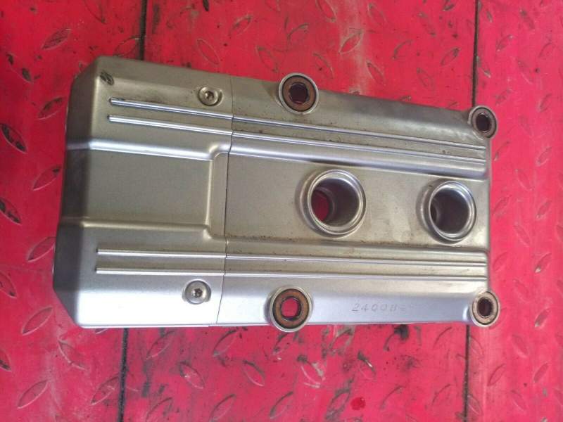 couvre culasse gauche cache culbuteurs Honda 1100 ST Pan European SC26 — photo 1/2