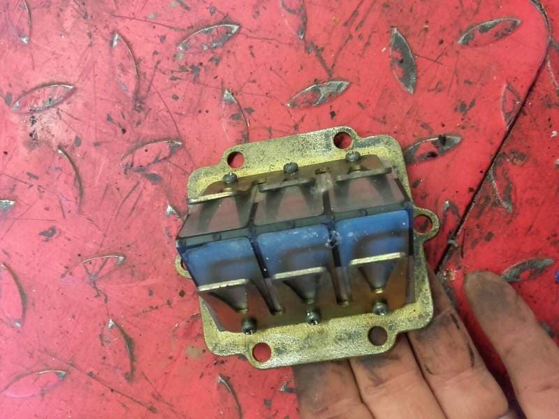 boite a clapets Kawasaki 125 KMX 86-02 — photo 2/3