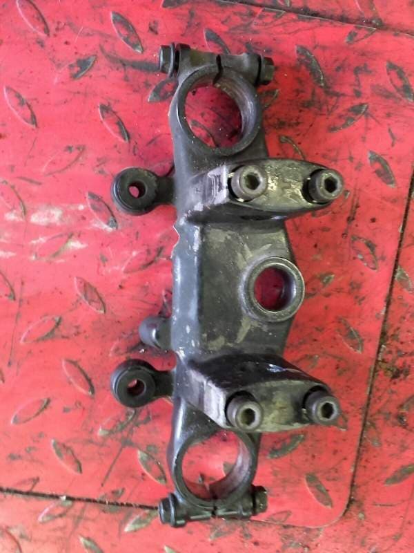 té de fourche superieur avec pontets de guidon Kawasaki 125 KMX 86-02 — photo 1/2