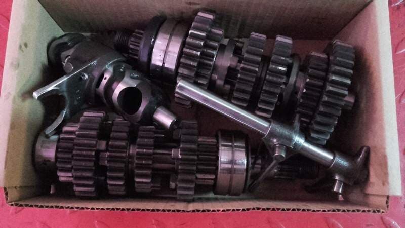boite de vitesses Kawasaki 500 ER5 ER-5 — photo 1/1