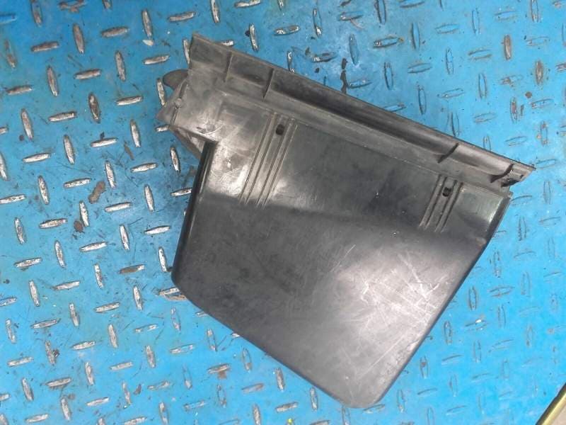 boite a gants droite BMW K75RT K75S K75 RT abs 89-97 — photo 3/3