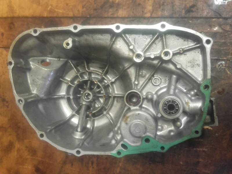 carter d’embrayage Honda 125 VT Shadow jc29 — photo 2/2