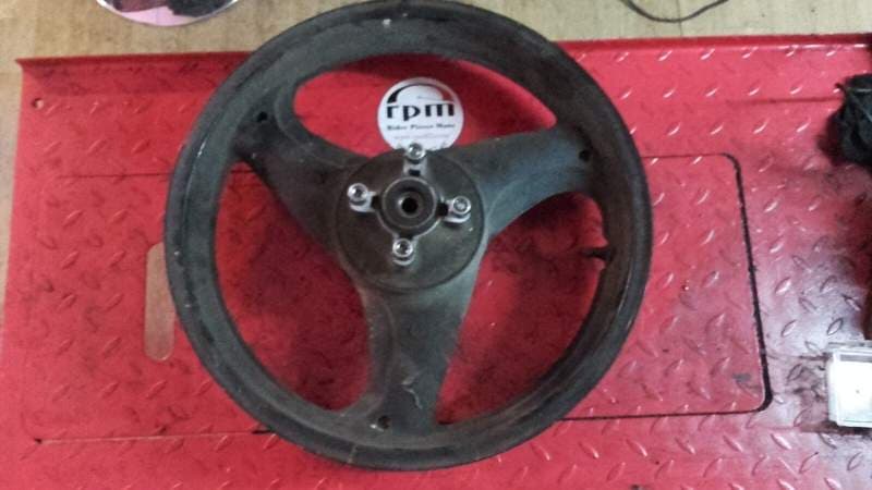 jante arriere Honda 125 XL Varadero JC32 — photo 1/1
