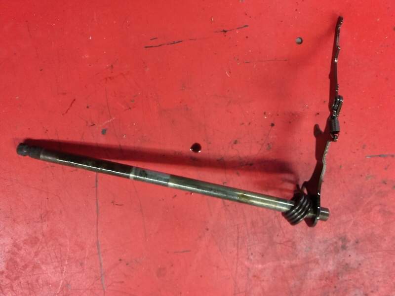 axe de selecteur de vitesse Honda 250 CB N — photo 1/2