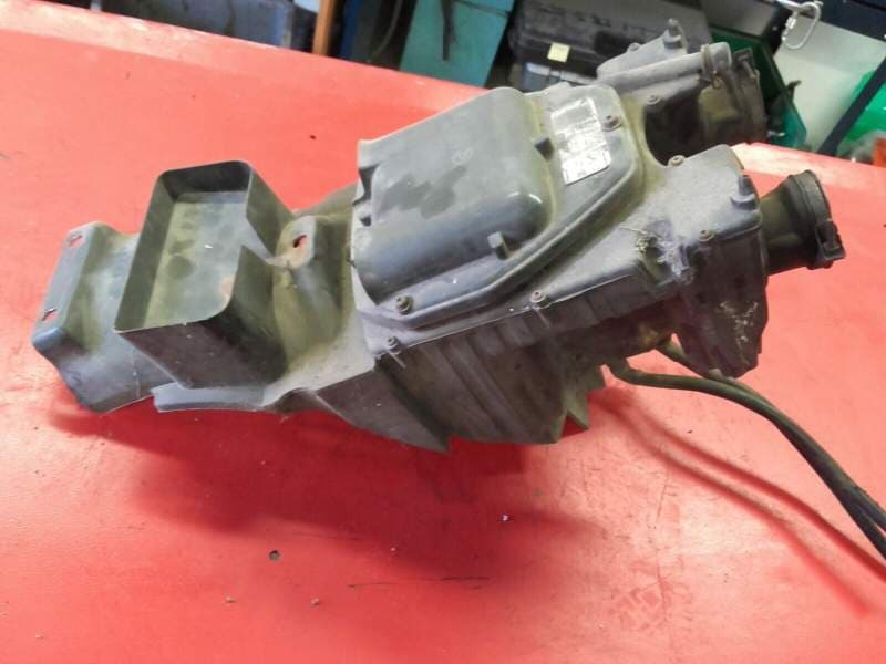 Boite a air Honda 250 CB N 78-84 — photo 1/1