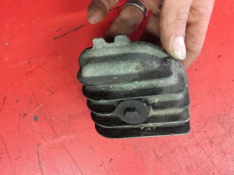 carter couvercle de filtre a huile Honda 250 CB N — photo 1/2