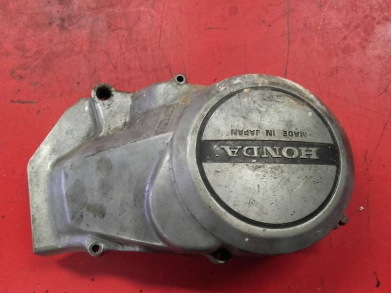 carter d’allumage, sortie de boite Honda 250 CB N 78-84 — photo 1/2