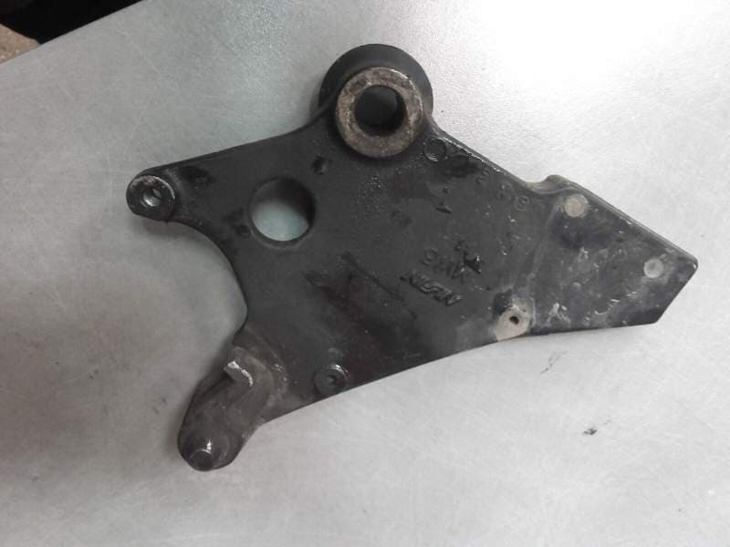 platine support d’etrier de frein arrière Honda 750 CB Seven fifty — photo 2/2