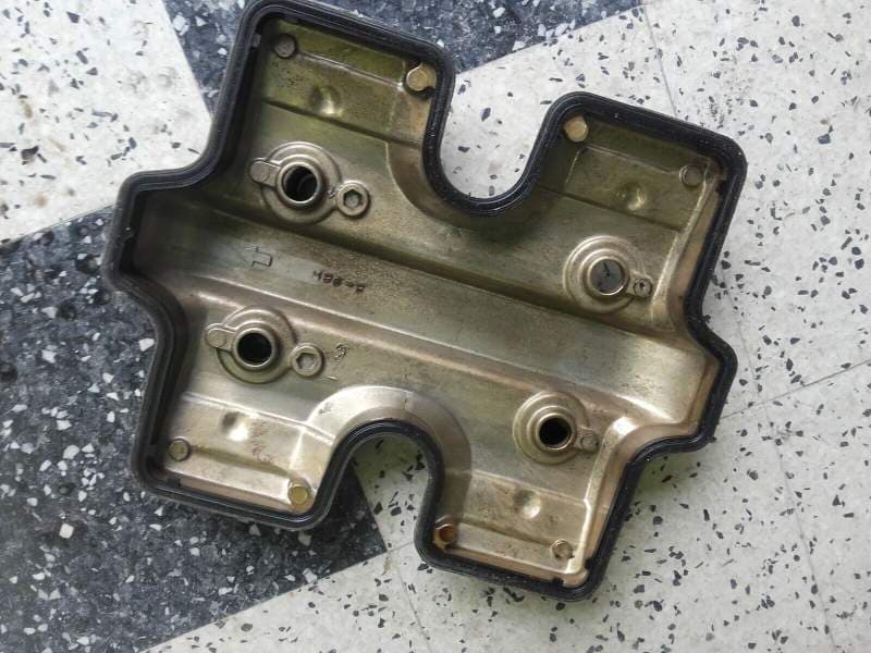 couvre culasse arriere cache culbuteurs 750 VF S Sabre rc07 — photo 2/2