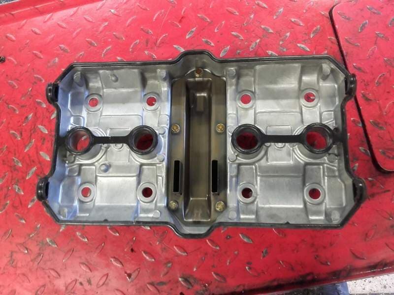 couvre culasse cache culbuteurs Honda CBR 1000 F sc25 89-92 — photo 2/2