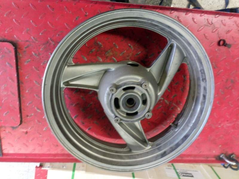 jante arriere Kawasaki 600 ZZR zx600e — photo 1/2