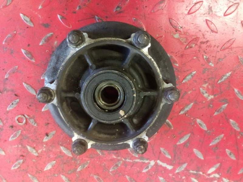 porte couronne avec amortisseurs de couple Kawasaki 600 ZZR zx600e — photo 1/2
