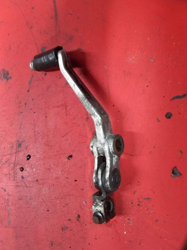 selecteur de vitesses Kawasaki GPX 750 R zx750f — photo 1/1