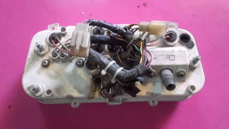 tableau de bord Kawasaki GPX 750 R zx750f — photo 2/2