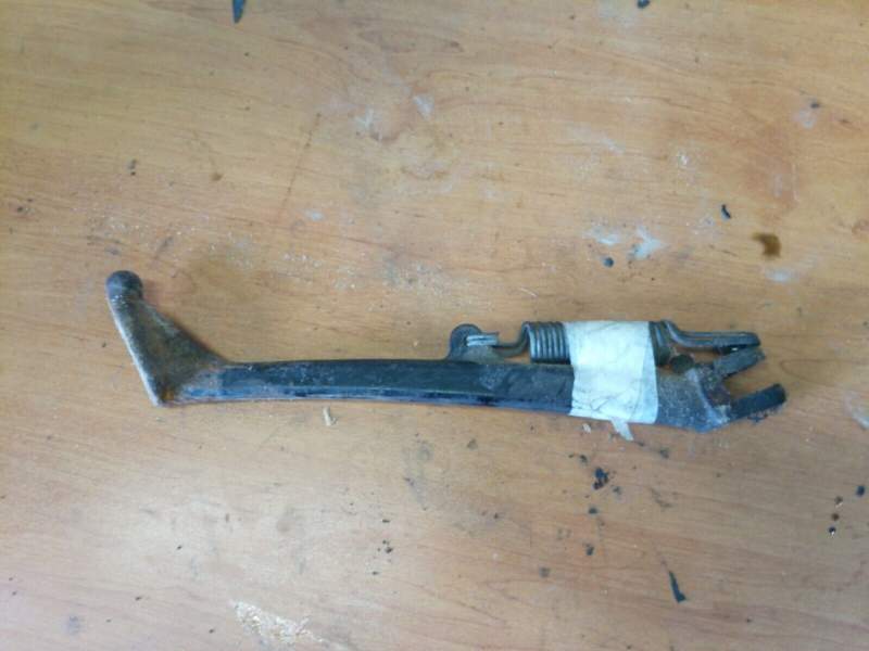 bequille laterale avec ressort Kawasaki GPZ 1000 RX ZXT00A — photo 1/1