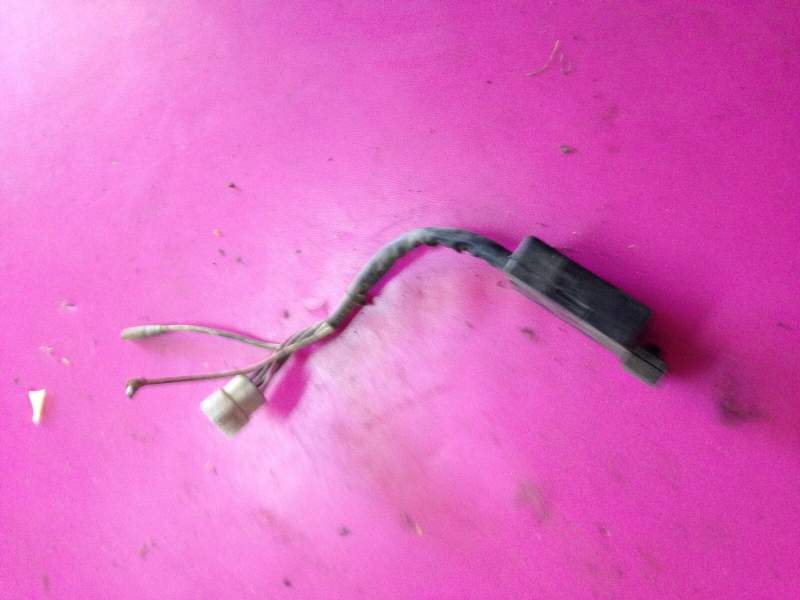 fuse box porte fusibles Kawasaki KZ 750 E — photo 1/2