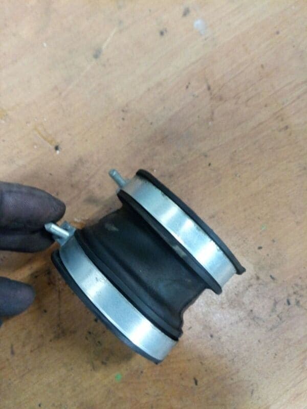 Pipe manchon de boite à air carburateur Honda 125 SH 01-04 jf09a — photo 1/1