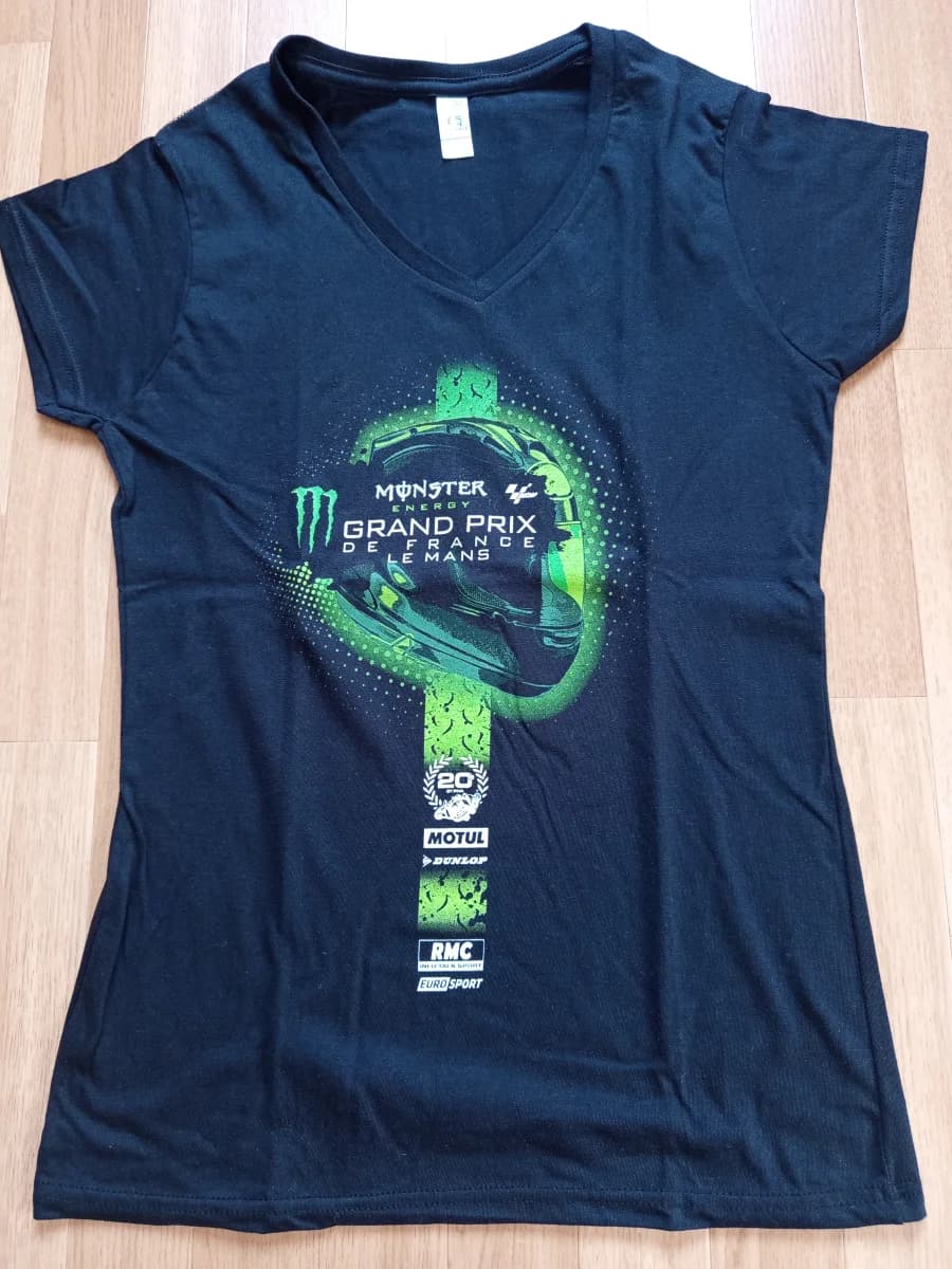 Tee shirt