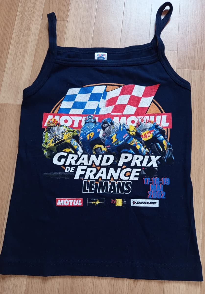 Tee shirt