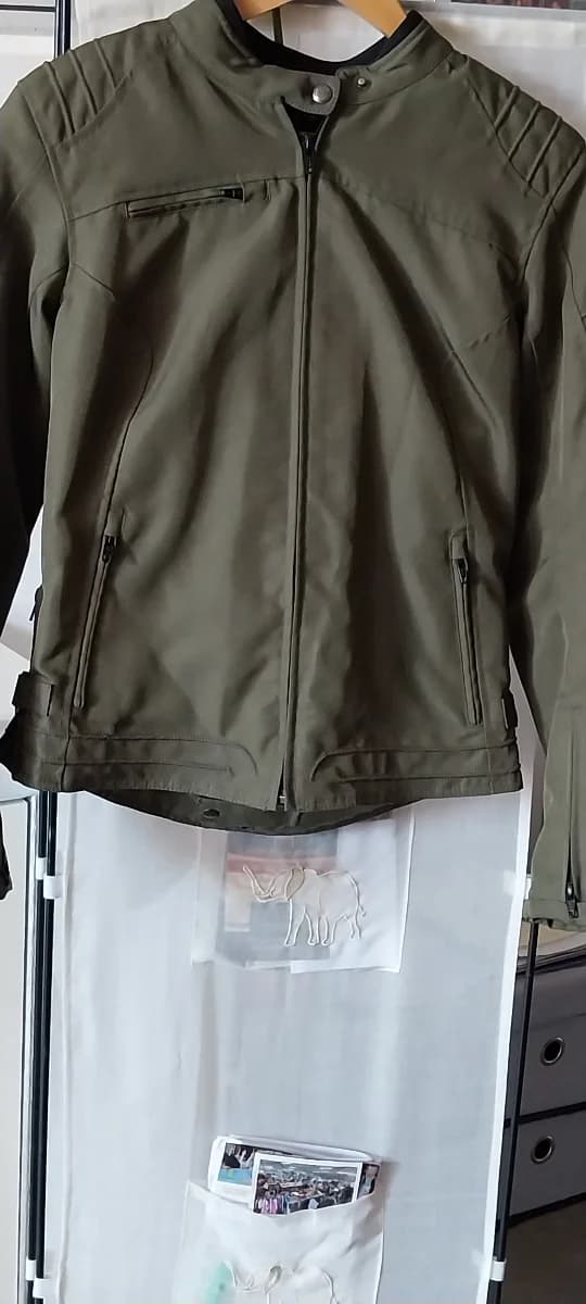 Blouson moto femme — photo 1 sur 4
