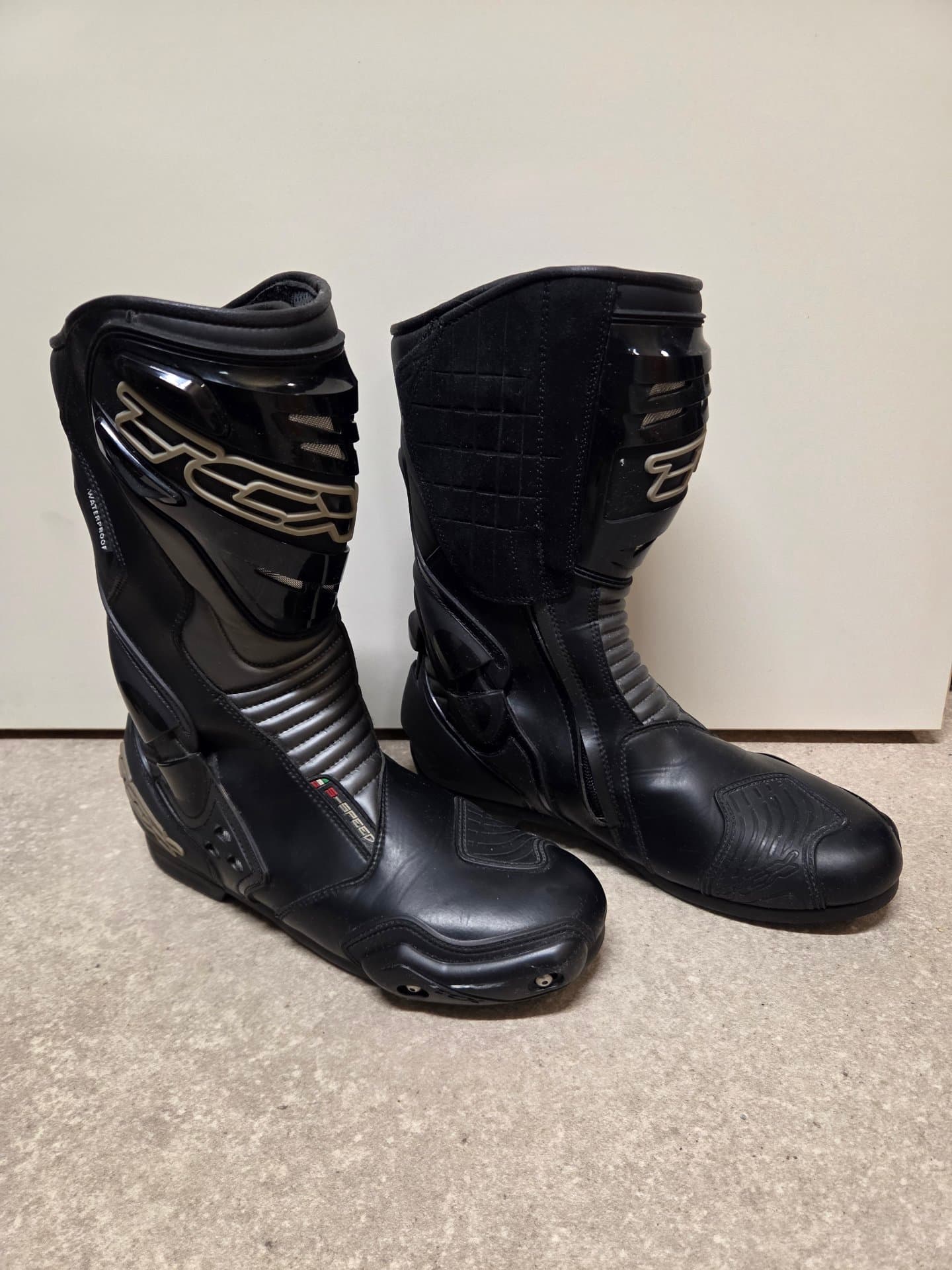 Bottes TCX moto noires — photo 1 sur 5