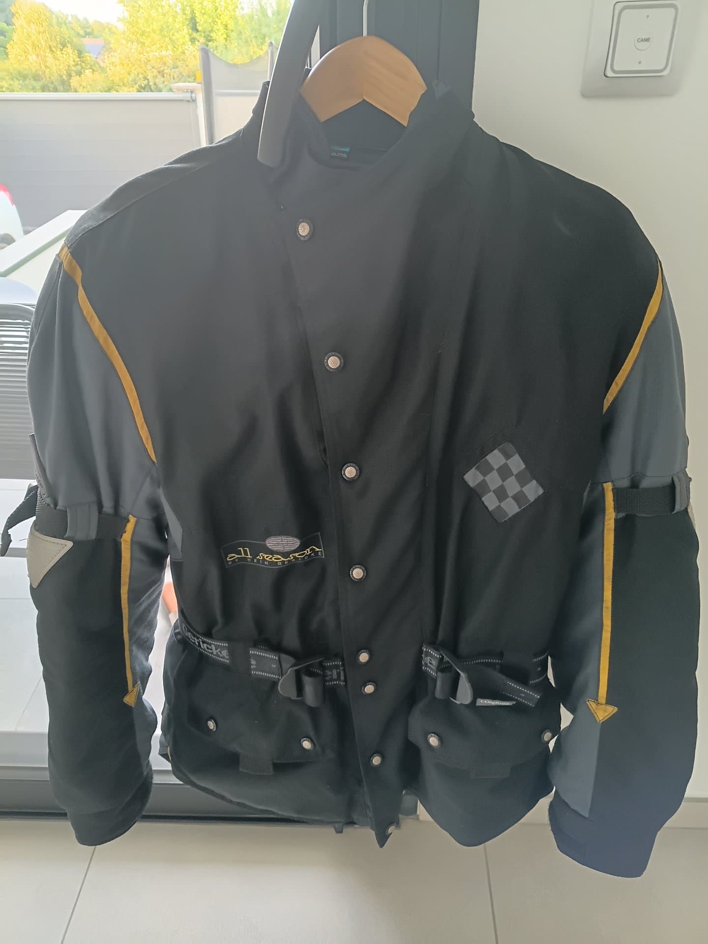 Veste moto — photo 1 sur 10
